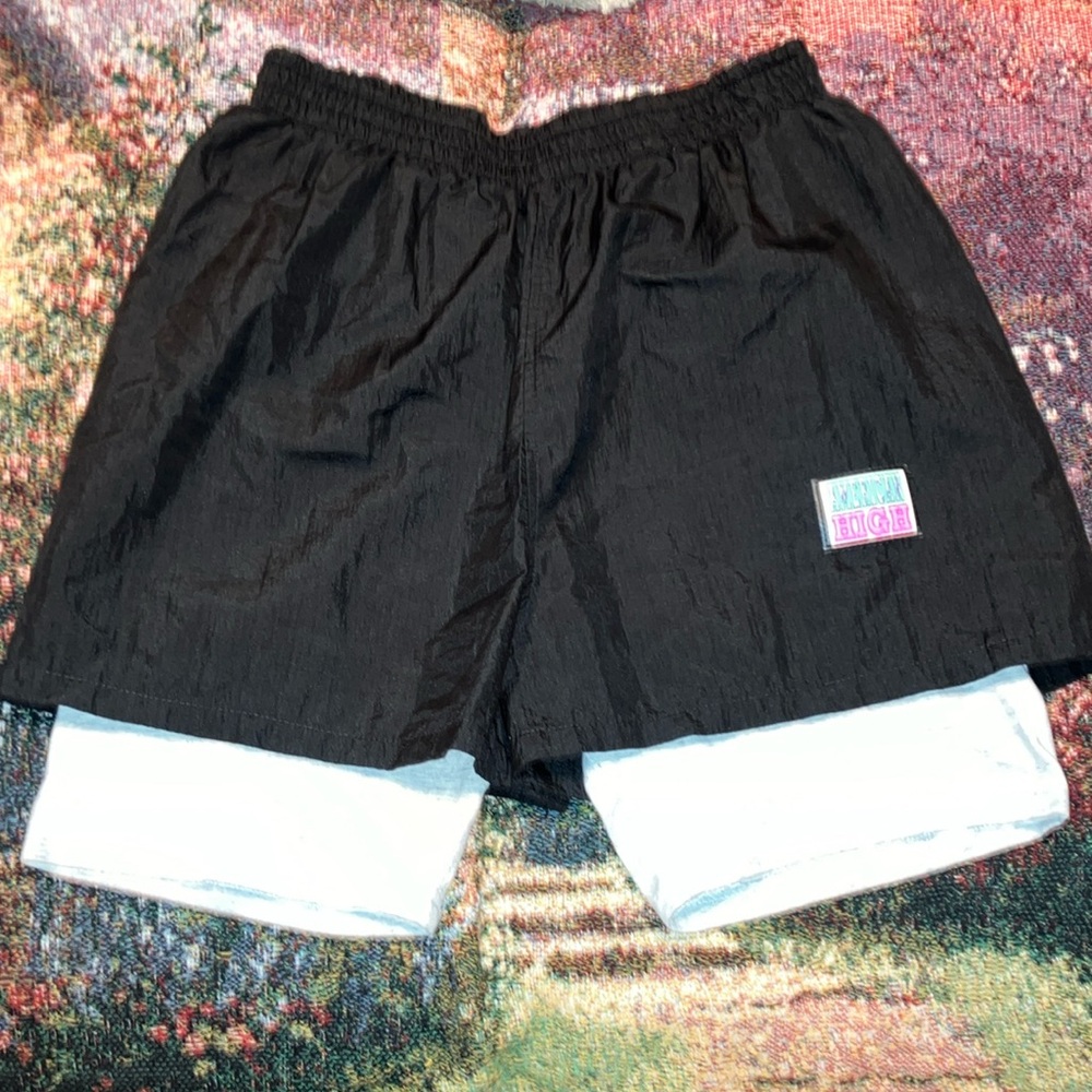 Black & gray Medium Athletic Shorts with Elastic Waistband EUC vintage